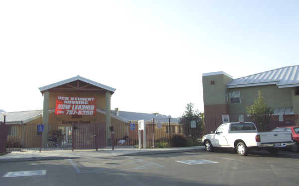 Stonehaven in Riverside, CA - Foto de edificio - Building Photo