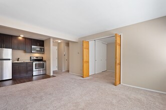 Charlemagne in Seattle, WA - Building Photo - Interior Photo