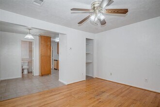 115 Aurora St in Houston, TX - Building Photo - Building Photo