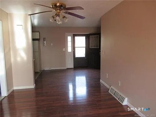 204 New Haven Ave in Derby, CT - Building Photo - Building Photo