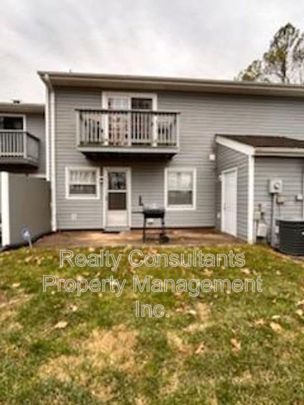 2705 N Centennial St in High Point, NC - Building Photo - Building Photo