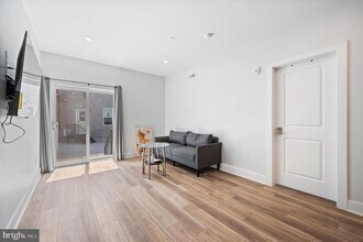 3938 Haverford Ave in Philadelphia, PA - Building Photo - Building Photo
