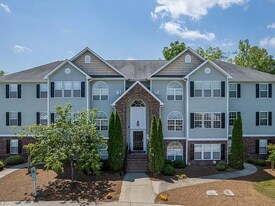 1620 Cherry Blossom Ln in Winston-Salem, NC - Building Photo