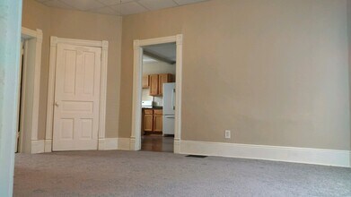 703 W Olive St in Bloomington, IL - Building Photo - Building Photo