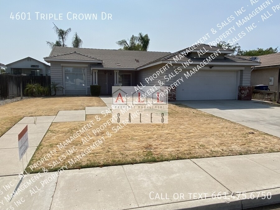 4601 Triple Crown Dr in Bakersfield, CA - Building Photo