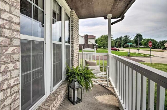 534 W Southampton Dr in Columbia, MO - Foto de edificio - Building Photo