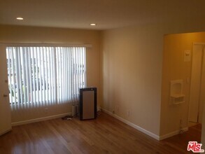 5950 Carlton Way in Los Angeles, CA - Building Photo - Building Photo
