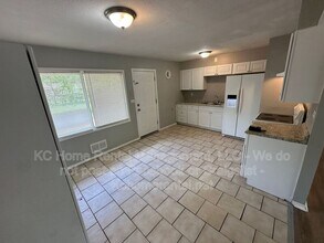 10812 Newton Ave in Kansas City, MO - Building Photo - Building Photo