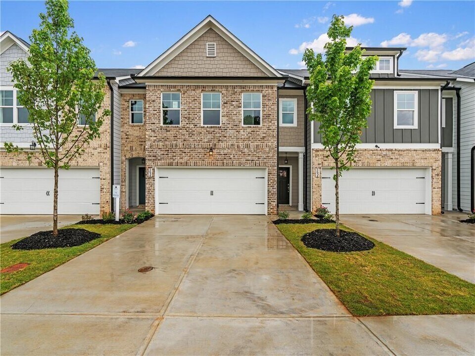 1136 Elyse Ln in Mableton, GA - Building Photo