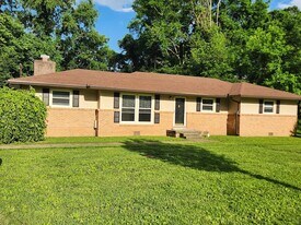 1306 White Blvd in Murfreesboro, TN - Building Photo