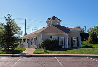 Peppertree Villas in Fairborn, OH - Foto de edificio - Building Photo