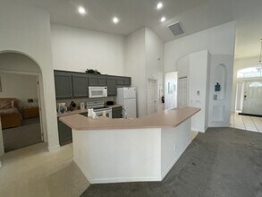 315 Nottingham Way in Davenport, FL - Building Photo - Building Photo
