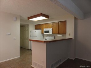 13744 E Lehigh Ave in Aurora, CO - Building Photo - Building Photo