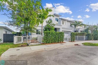 1110 NE 14th Ave in Fort Lauderdale, FL - Foto de edificio - Building Photo
