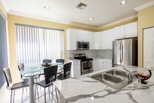 4462 Lake Tahoe Cir in West Palm Beach, FL - Building Photo