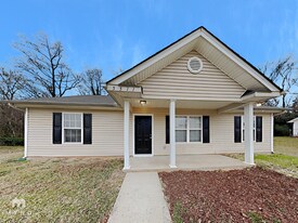 5511 Windy Valley Dr in Charlotte, NC - Building Photo