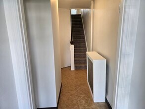 362 1st Ave, Unit 2 in Phoenixville, PA - Foto de edificio - Building Photo