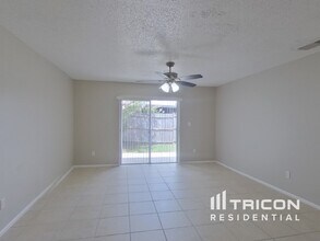 5321 Jade St in Kissimmee, FL - Building Photo - Building Photo