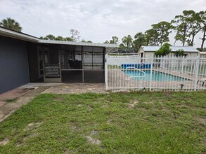 2604 Pellam Blvd in Port Charlotte, FL - Building Photo - Building Photo