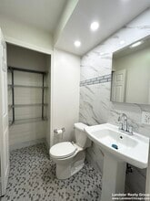 1990 Sheridan Rd in Highland Park, IL - Building Photo - Building Photo