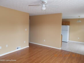 219 Highland Blvd-Unit -3 in Shepherdsville, KY - Building Photo - Building Photo