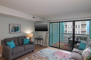 1601 Carolina Beach Ave N in Carolina Beach, NC - Building Photo