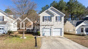 832 Asbury Way in Lithonia, GA - Building Photo