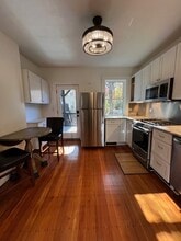 334 Hurley St, Unit 1 in Cambridge, MA - Foto de edificio - Building Photo