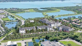 555 Fortenberry Rd in Merritt Island, FL - Building Photo