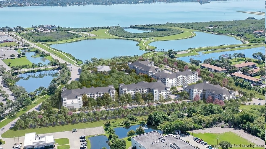 555 Fortenberry Rd in Merritt Island, FL - Building Photo