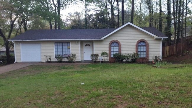 property at 460 Paxton Pl