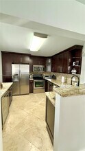 4000 NE 170th St in North Miami Beach, FL - Building Photo - Building Photo