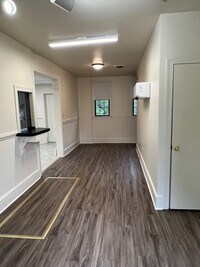 220 4th St, Unit 2 photo'