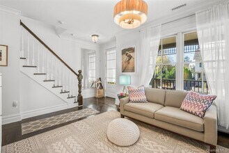 251 Mt Pleasant Ave in Mamaroneck, NY - Building Photo - Building Photo