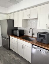 74-5051 Malia Pl, Unit Unit 1 in Kailua Kona, HI - Building Photo - Building Photo