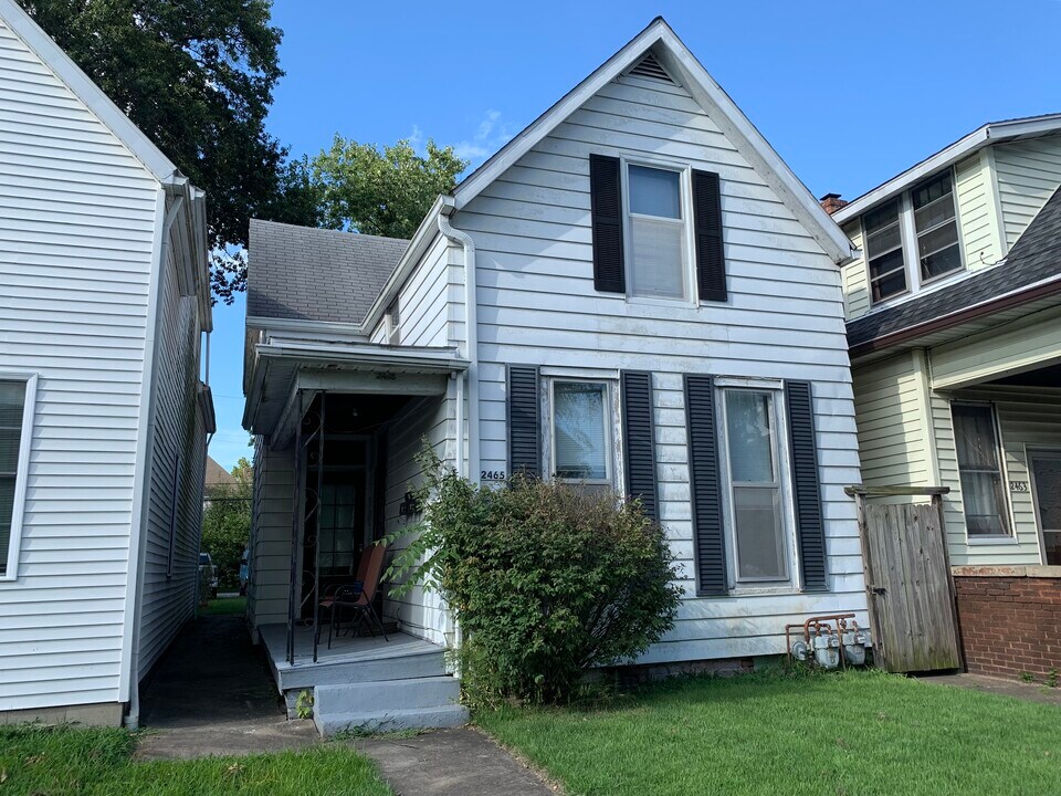 2465 W Virginia St in Evansville, IN - Building Photo
