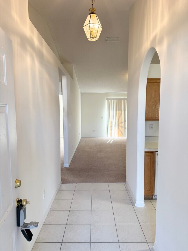 120 Foxhall Ln in Palm Coast, FL - Building Photo - Building Photo