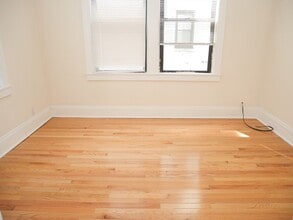 11 Naples Rd, Unit 2 in Brookline, MA - Building Photo - Building Photo