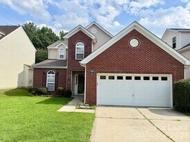 17434 Westmill Ln in Charlotte, NC - Building Photo