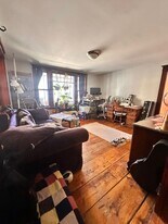 135 N Champlain St in Burlington, VT - Building Photo