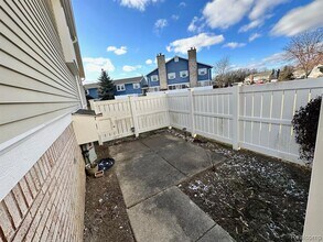 20923 W Glen Haven Cir in Northville, MI - Building Photo - Building Photo