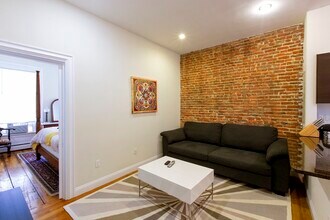 237 Northampton St, Unit #1 in Boston, MA - Building Photo - Building Photo
