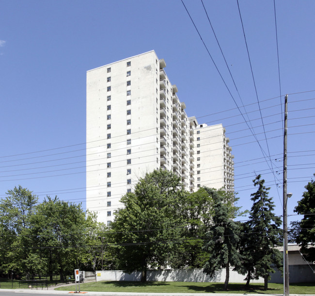 Kingsview Park in Toronto, ON - Building Photo - Primary Photo