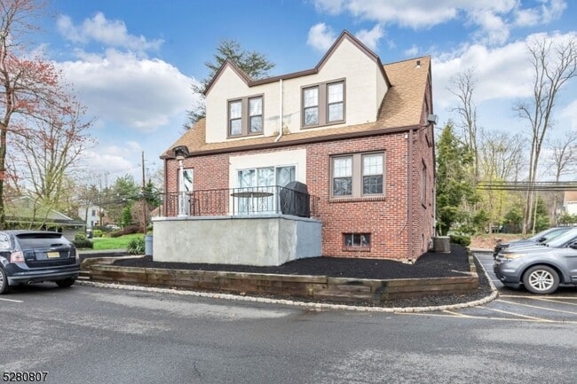 153 Stirling Rd in Watchung, NJ - Building Photo - Building Photo