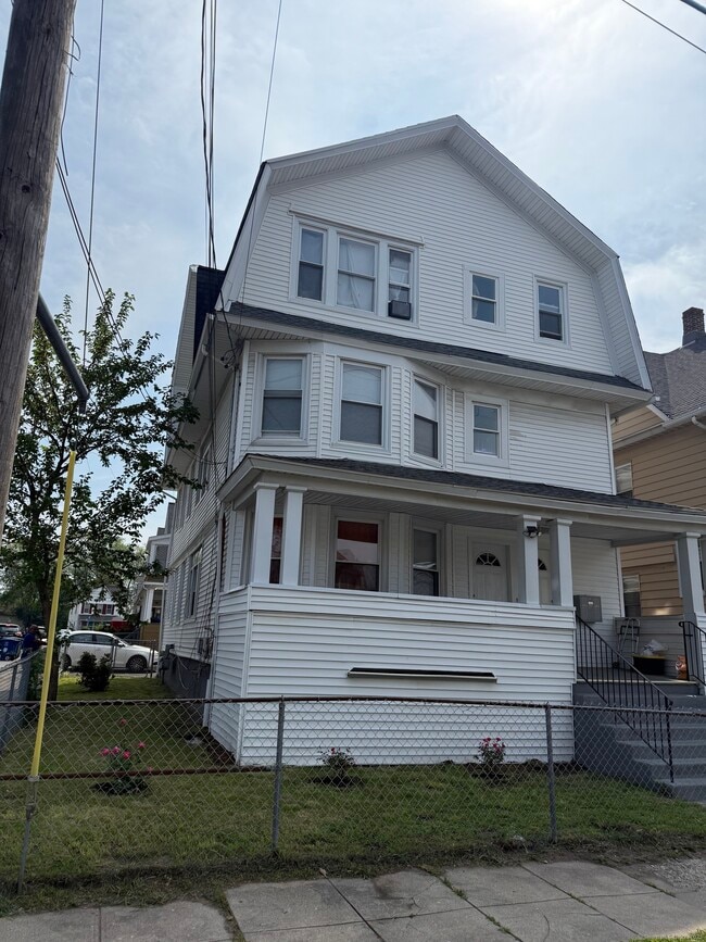 176 Davenport St