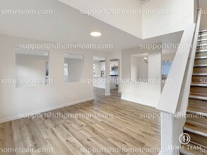 4743 25th Ave SW in Seattle, WA - Building Photo - Building Photo