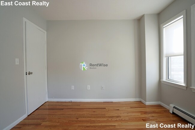 25 Colborne Rd, Unit 3 in Boston, MA - Building Photo - Building Photo