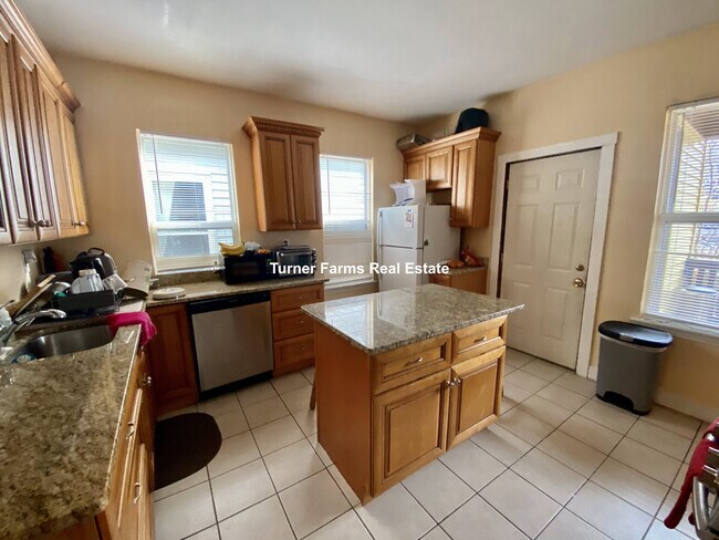 8 Eldora St, Unit 3F in Boston, MA - Building Photo - Building Photo