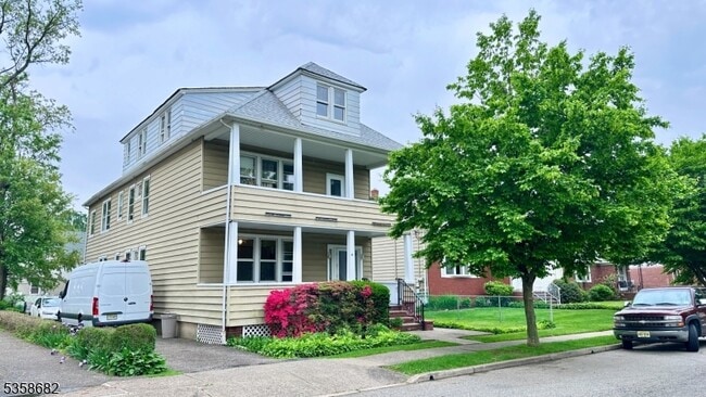 75 Alfred St in Clifton, NJ - Building Photo - Building Photo