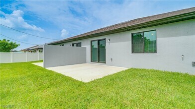 4604 SW 8th Ct in Cape Coral, FL - Building Photo - Building Photo